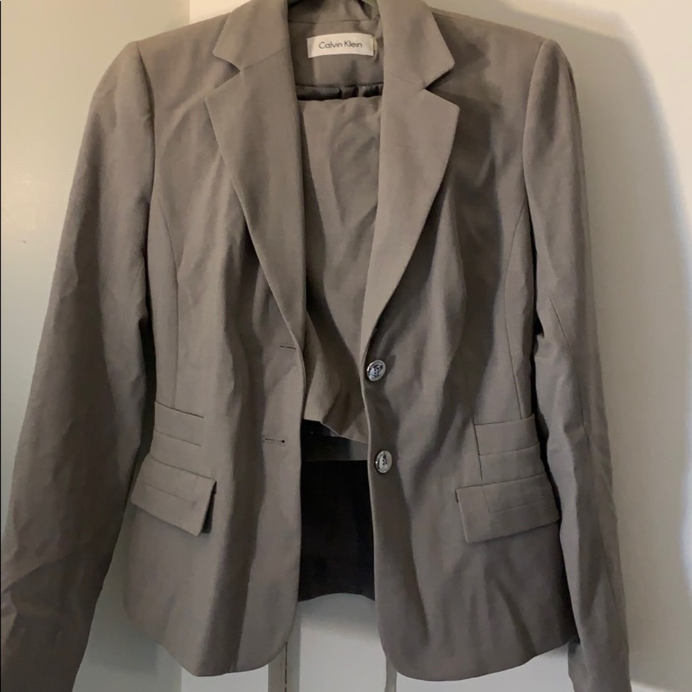 Women’s Calvin Klein 2 piece suit